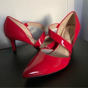 Red LifeStride Suki Pump, Size 10, Barely Worn